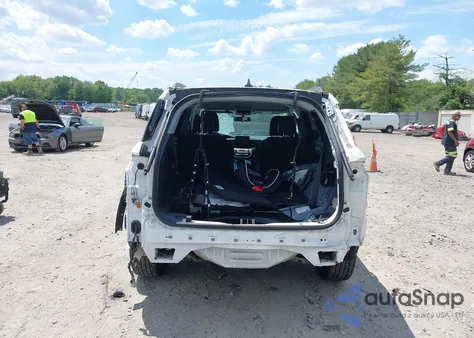 2021 Ford Explorer Xlt z USA, uszkodzony, nr VIN 1FMSK8DH5MGA54632